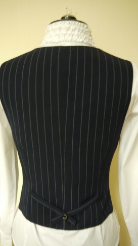 Жилет фото 747